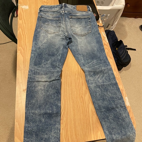 American Eagle Ripped Jeans - Picture 4 of 5